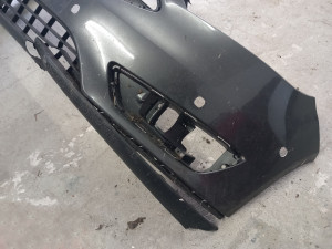 Ford Focus III Stoßstange Vorne Ford Focus III Stoßstange Vorne