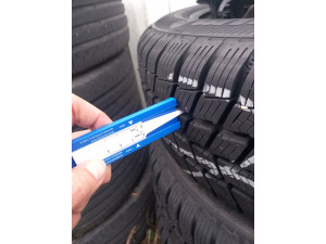 Barum Polaris 3 175/65 R15 84T Winterreifen – 4 Stück, gebraucht Barum Polaris 3 175/65 R15 84T Winterreifen – 4 Stück, gebraucht