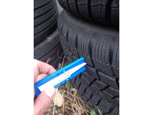 Barum Polaris 3 175/65 R15 84T Winterreifen – 4 Stück, gebraucht Barum Polaris 3 175/65 R15 84T Winterreifen – 4 Stück, gebraucht