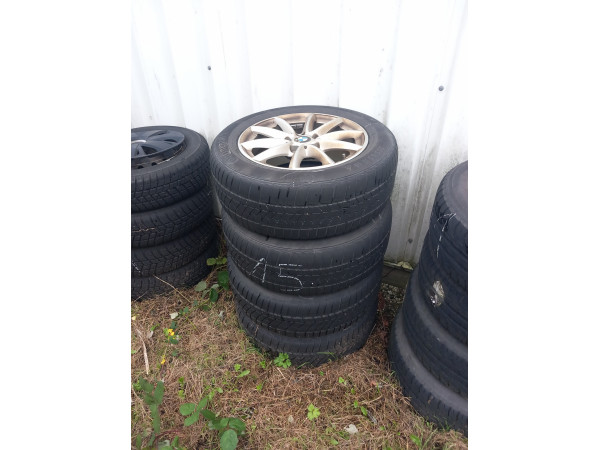 Continental 205/60 R16 96H Allwetterreifen – 4 Stück auf Originalfelgen 6855080, gebraucht Continental 205/60 R16 96H Allwetterreifen – 4 Stück auf Originalfelgen 6855080, gebraucht