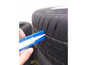 Continental 205/60 R16 96H Allwetterreifen – 4 Stück auf Originalfelgen 6855080, gebraucht Continental 205/60 R16 96H Allwetterreifen – 4 Stück auf Originalfelgen 6855080, gebraucht