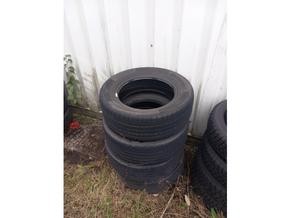 Continental 215/60 R16 95V Sommerreifen – 4 Stück, gebraucht Continental 215/60 R16 95V Sommerreifen – 4 Stück, gebraucht