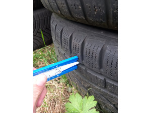 Hankook Winter i*cept evo 215/55 R17 98V Winterreifen – 4 Stück, gebraucht (DOT 2812)