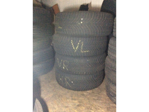 Sentury Seasonsdragon 2 215/55 ZR17 98W Allwetterreifen – 4 Stück, gebraucht (DOT 0124)