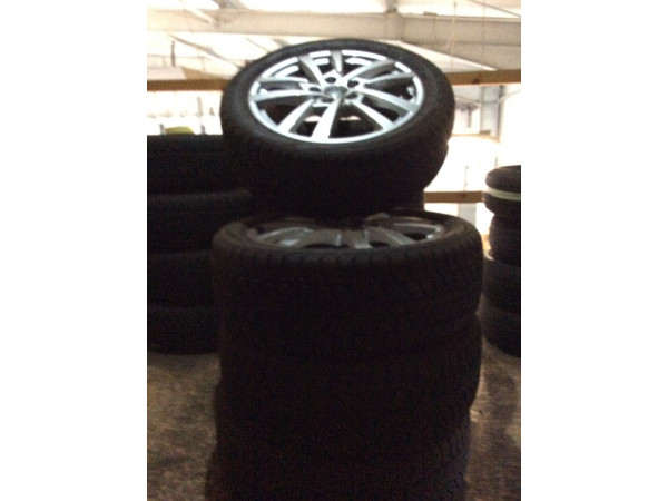 Bridgestone Blizzak 205/50 R17 93H Winterreifen mit Felgen (8V0 601 025 DH) – 4 Stück, gebraucht (DOT 0318)