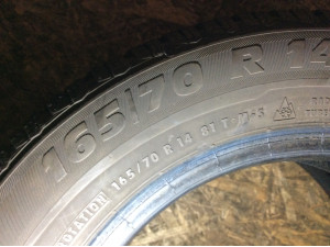 Semperit Master-Grip 2 165/70 R14 81T Winterreifen – 1 Stück, gebraucht (DOT 2519) Semperit Master-Grip 2 165/70 R14 81T Winterreifen – 1 Stück, gebraucht (DOT 2519)