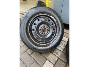Radsatz Hankook & Eurosnow 165/70R14 85T – Gebraucht, 2,5-5,5 mm, DOT 2XFD FW H 3117
