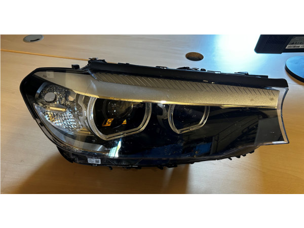 BMW 5er G31 LED Scheinwerfer rechts 7214952-06 63117214952